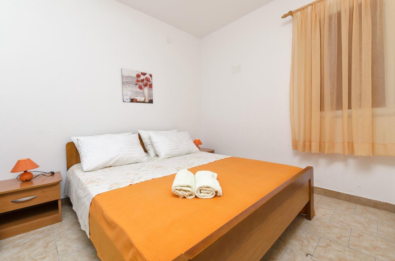 Apartments Helena Ivan Dolac Exterior photo